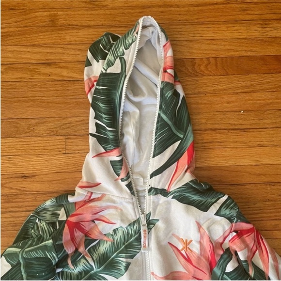 Onepiece Beverly Hills Jumpsuit - Picture 5 of 14